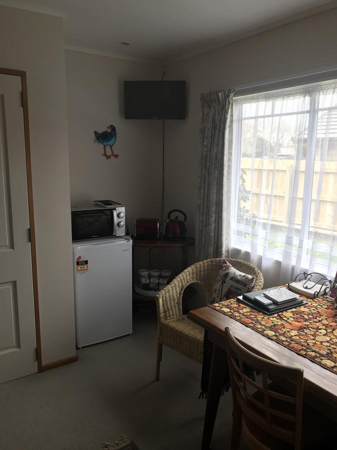 Pukeko Lodge Bnb New Plymouth Exteriör bild