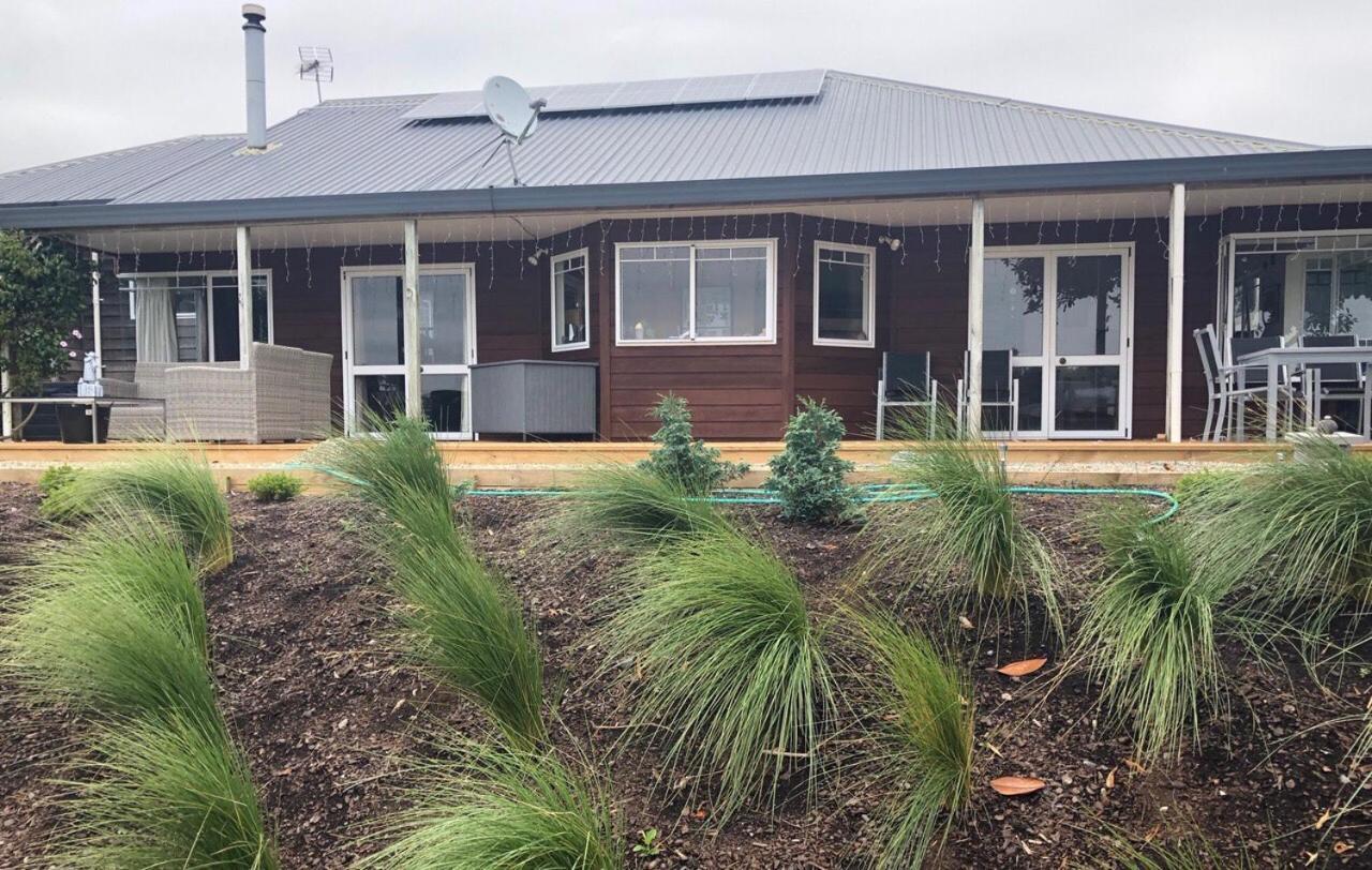 Pukeko Lodge Bnb New Plymouth Exteriör bild